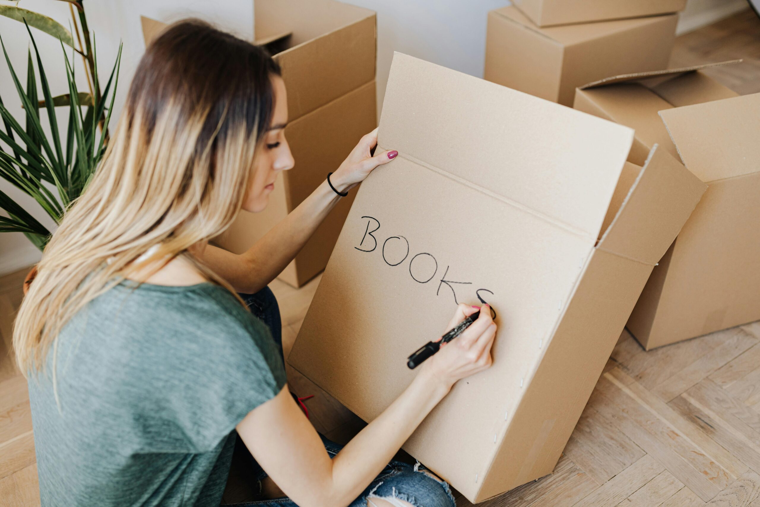 Read more about the article Declutter Your Life: Embracing Simple Living in Midlife